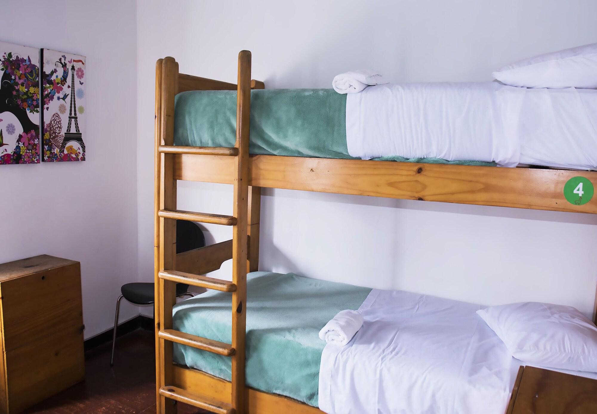 Red Llama Eco Hostel Лима Экстерьер фото